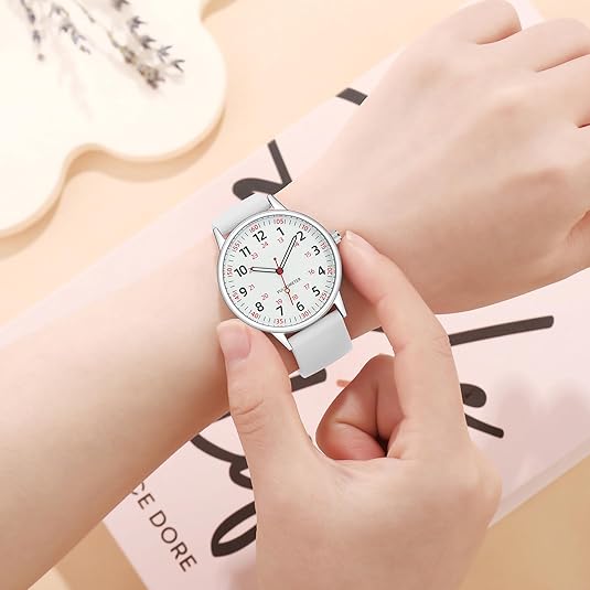 Femke Waterproof Analogue Nurse Watch for Busy Shifts